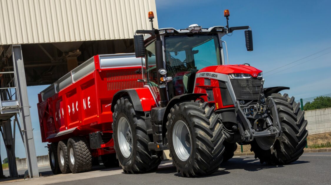 MF8S_265_Trailer_Cooperative_FR_0520-9781_173587