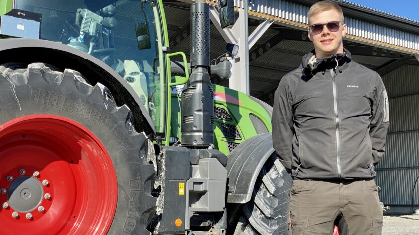 7869AA53-1049-4F91-9B9D-B10ABEF3451C