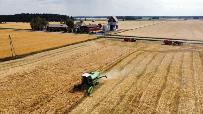 60E25659-9BFE-4681-AE26-680111C249DC