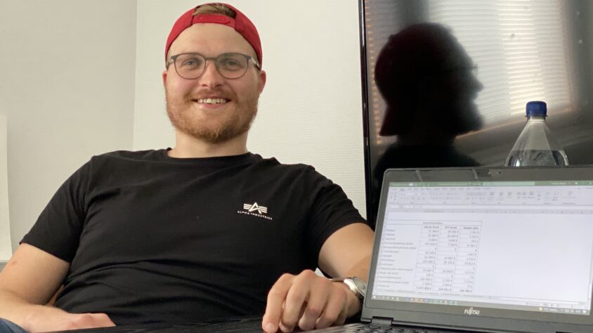 40BD04A0-B850-45B8-B18A-C485A8BC3385