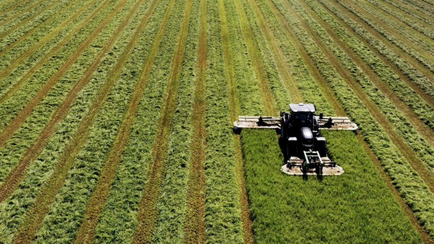 611FC247-13A7-4D75-BF9D-39FE8AA496C9