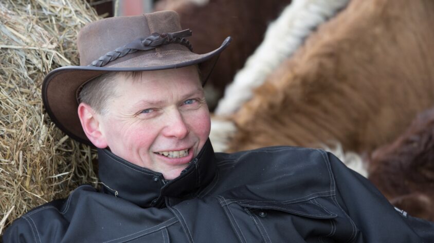 811A4CD9-E4D7-4634-B986-FEE821B39FC8