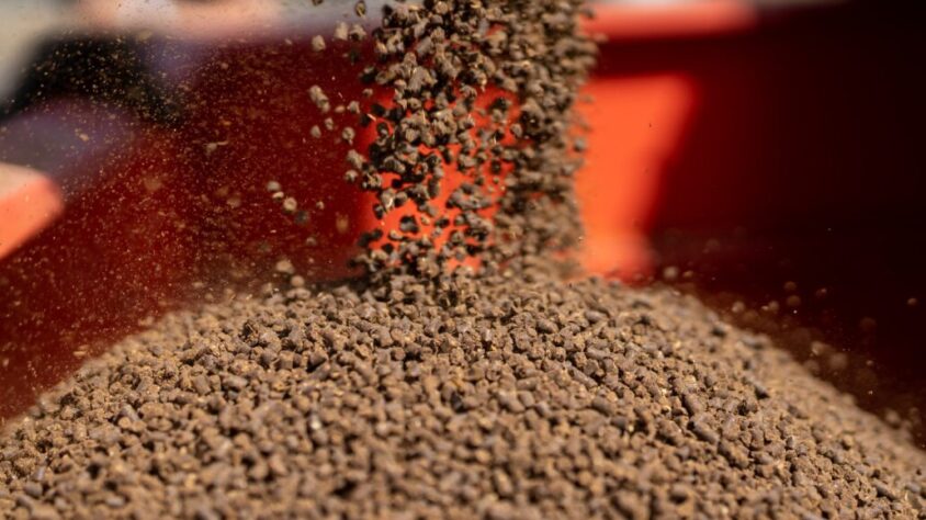 4f0ec84a-9379-4c3d-bf27-8ee0cf8f5889