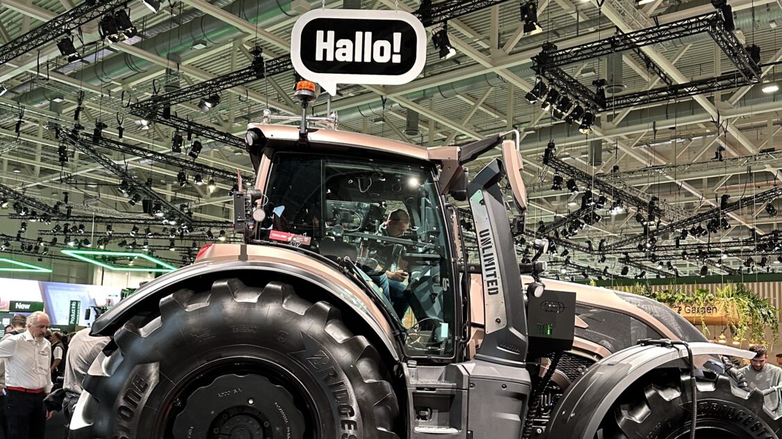 Agritechnica_aloituskuva Valtra Q
